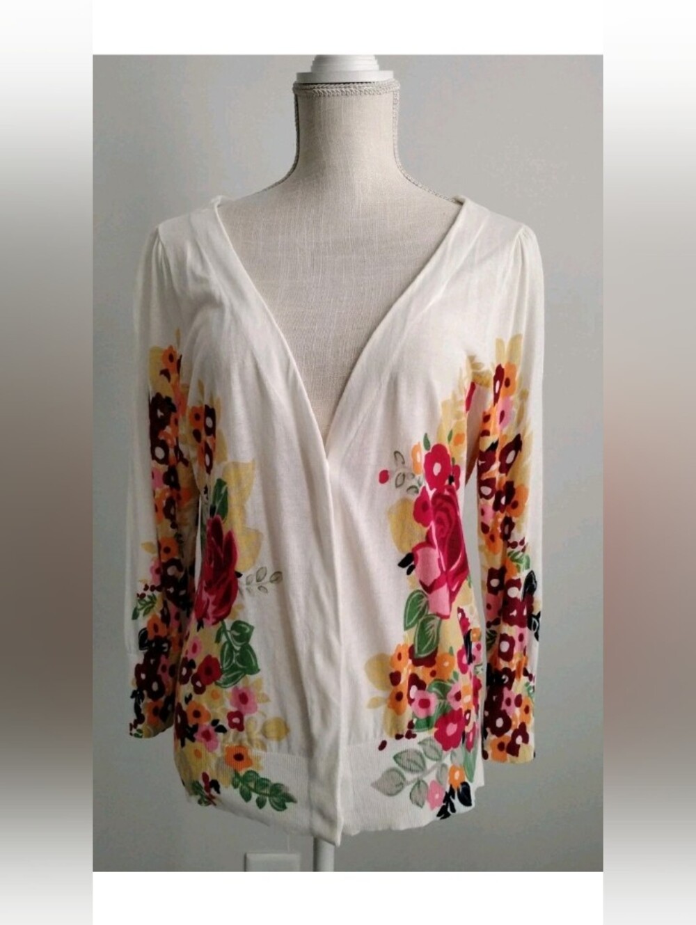 Anthropologie Moth Floral Cardigan Size XL White 100% Cotton V-Neck
